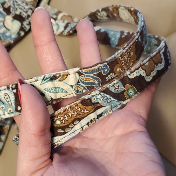 Vera Bradley purse. - Picture 6 of 10